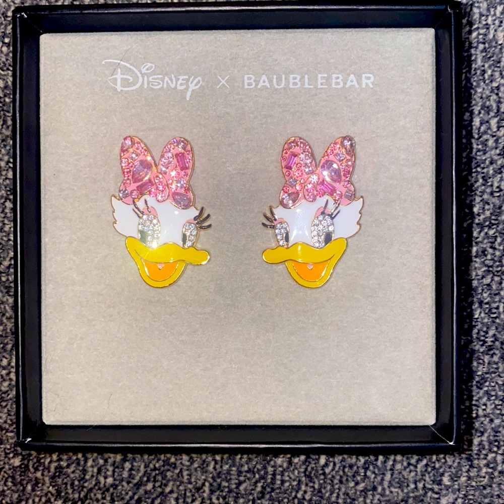 Disney Baublebar Daisy Duck statement studs 🎀
